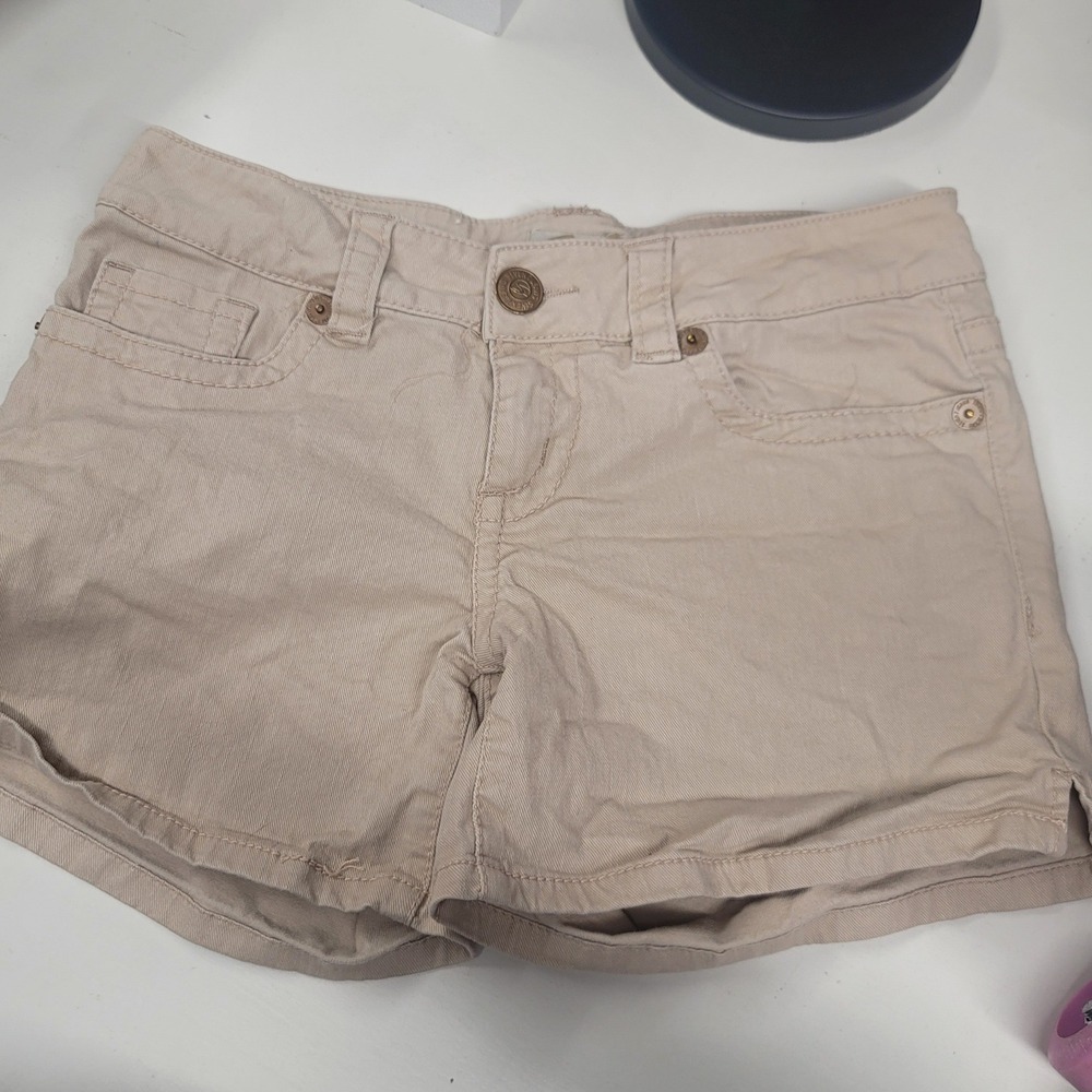 Seven7 Womens Khaki Denim Shorts Size 8 Embroidered Back Pockets Casual Beachy